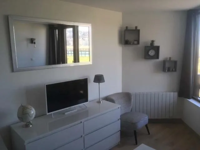 Les Marinas Port * Довиль