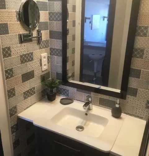 Les Marinas Port * Довиль